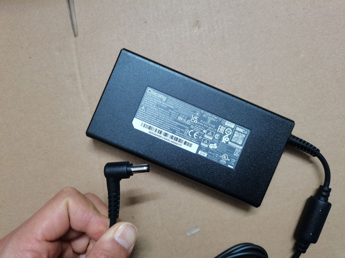 NOVO OEM Slim Chicony 20.0V 9. - Pc Gaming Msi avaliação e preço