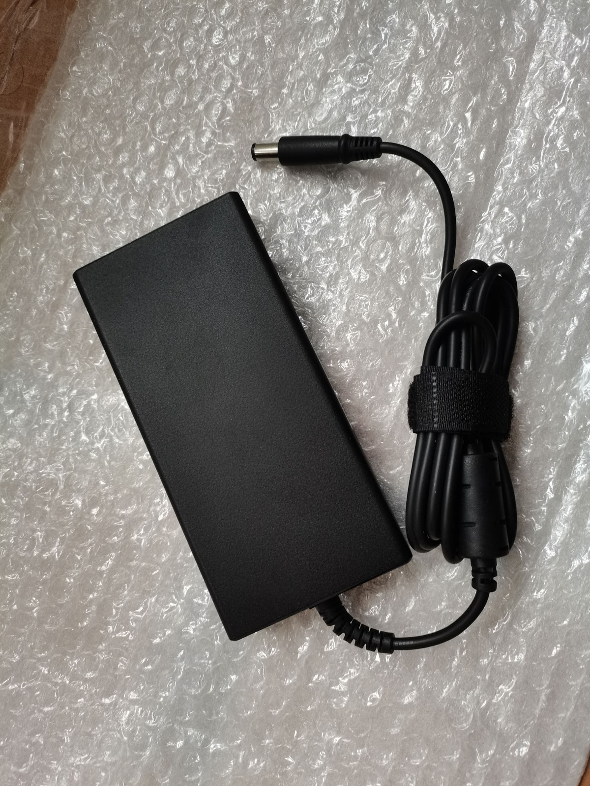 NOVO Adaptador AC Slim OEM Del - Pc Gaming Msi avaliação e preço